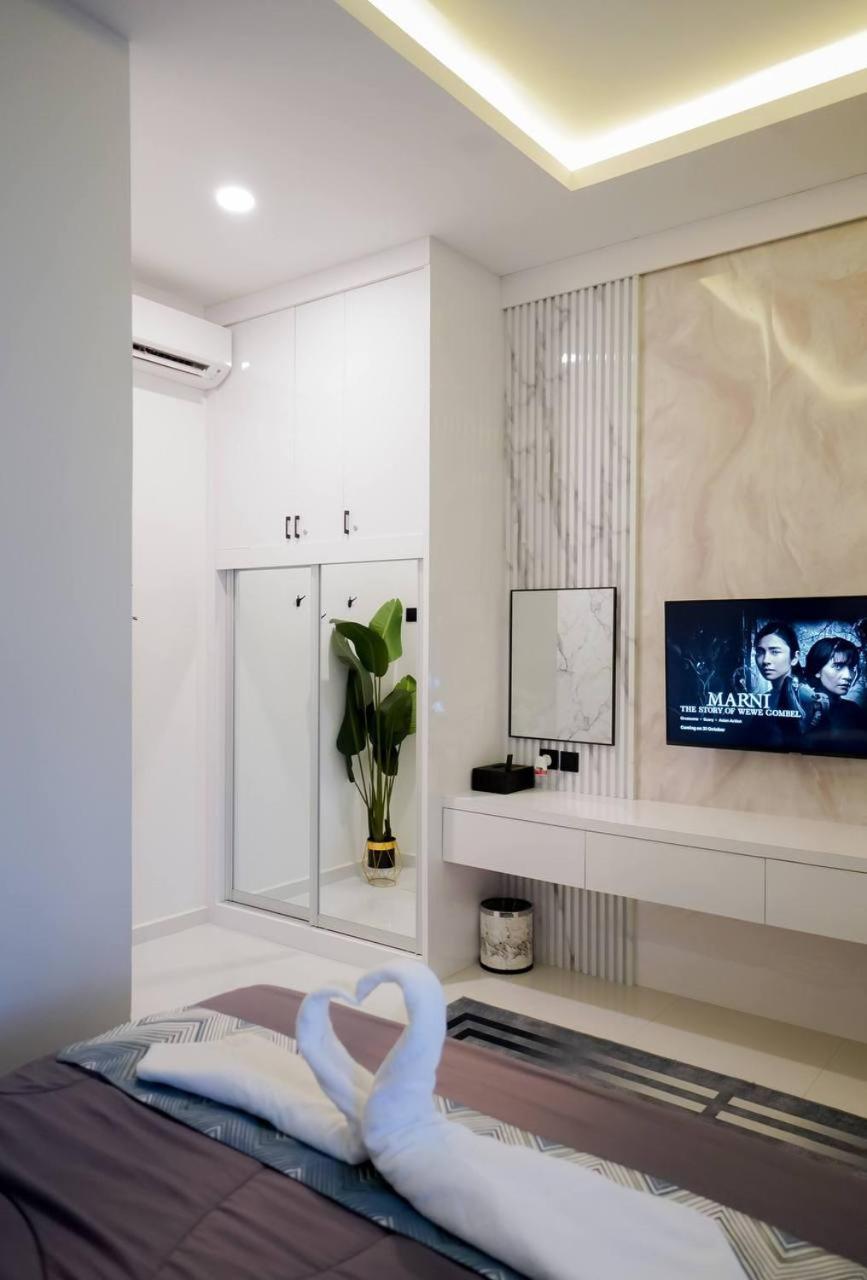 Auranad Tinyhouse Bandar Tanah Merah Wifi Netflix Екстер'єр фото