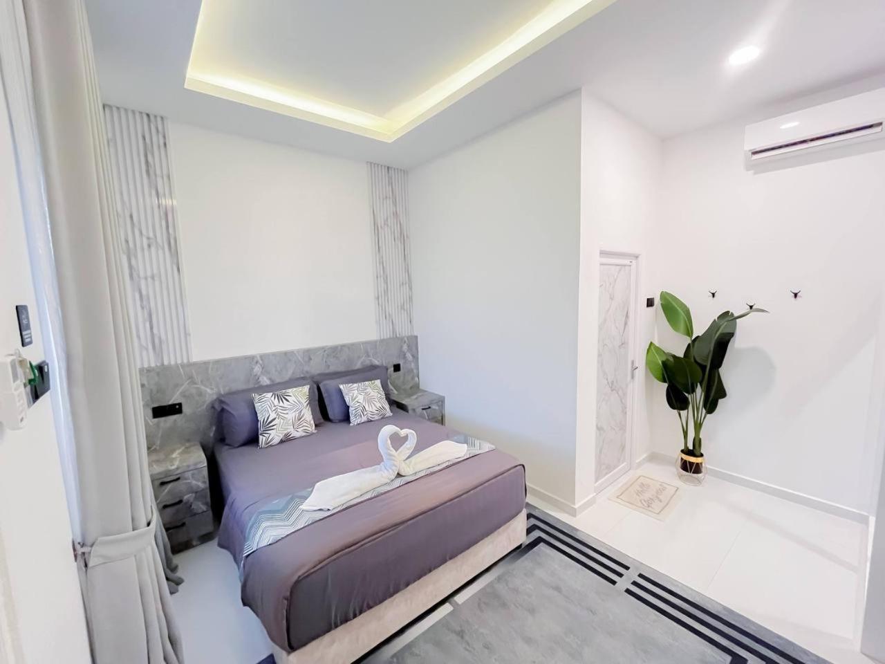 Auranad Tinyhouse Bandar Tanah Merah Wifi Netflix Екстер'єр фото