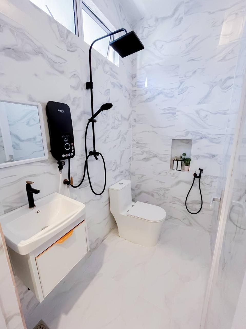 Auranad Tinyhouse Bandar Tanah Merah Wifi Netflix Екстер'єр фото