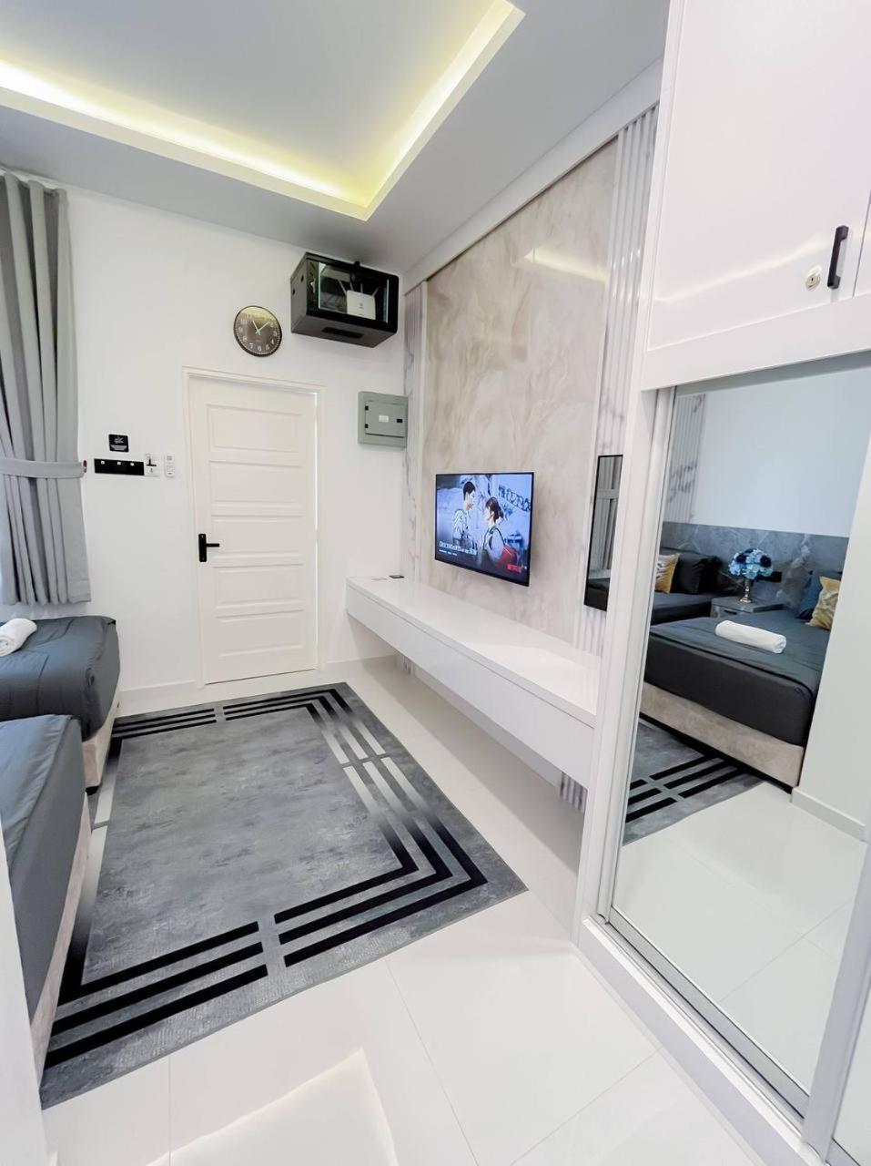 Auranad Tinyhouse Bandar Tanah Merah Wifi Netflix Екстер'єр фото